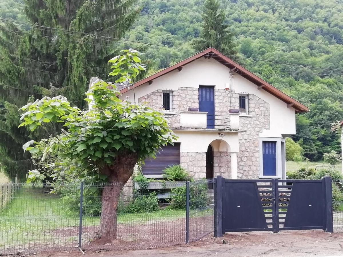 Chalet Tout Confort Proche D Ax 3 Domaines Vebre エクステリア 写真